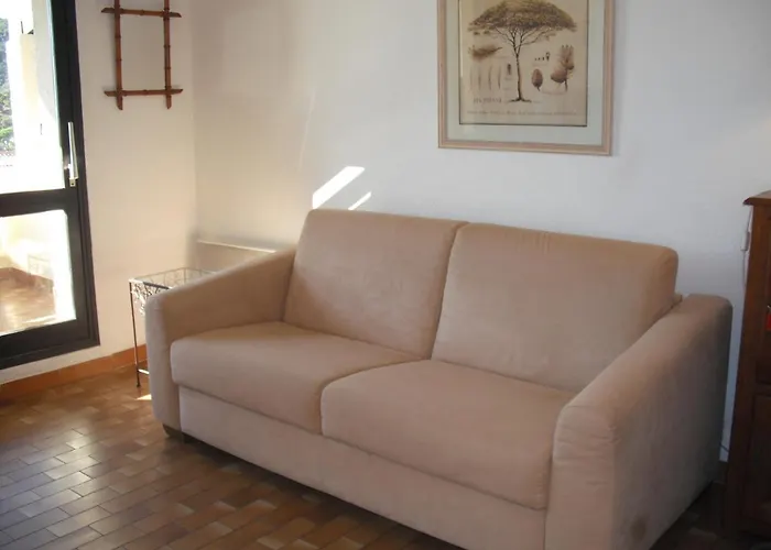 アパート Les Emeraudes