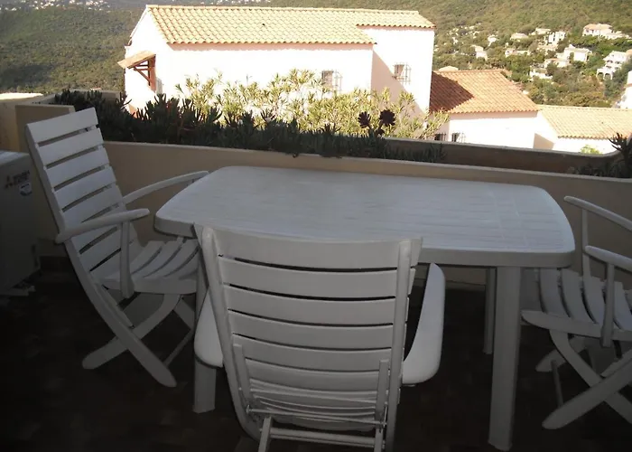 Apartment Les Emeraudes